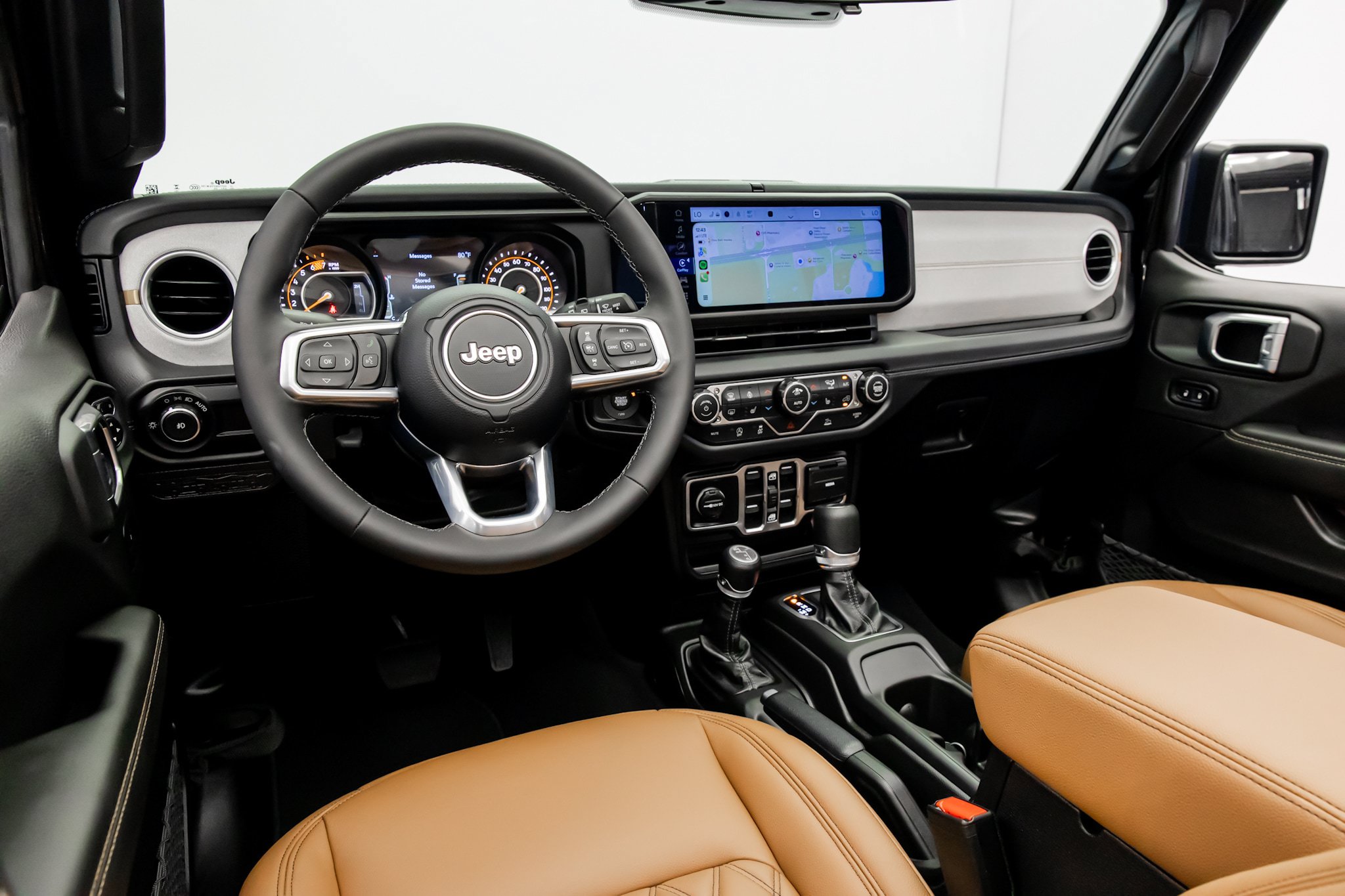 Used 2026 Jeep Wrangler Unlimited Sahara AWD/4WD image 36