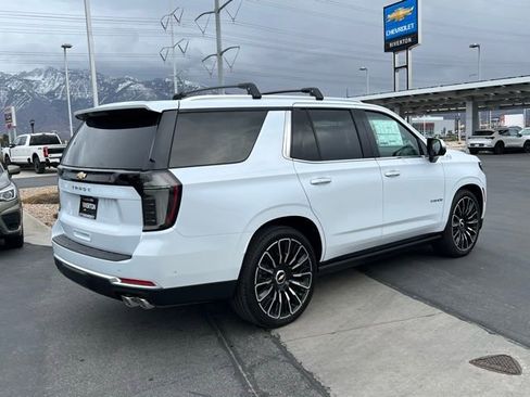 New 2026 Chevrolet Tahoe High Country AWD/4WD image 32