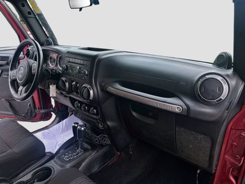 Used 2012 Jeep Wrangler Unlimited Sport AWD/4WD image 25