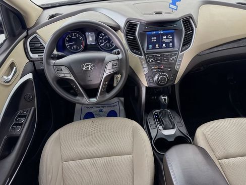 Used 2017 Hyundai Santa Fe SE FWD image 26