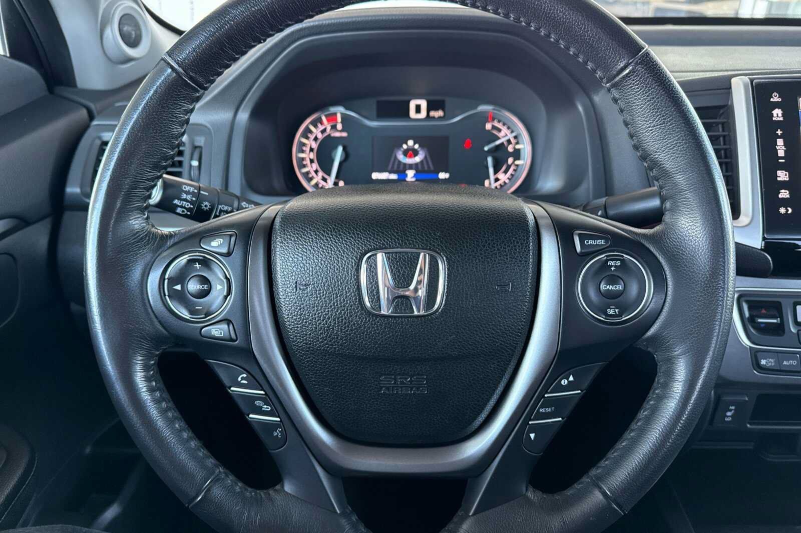 Used 2017 Honda Ridgeline RTL-T image 23