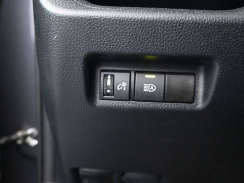 Used 2024 Toyota RAV4 XLE AWD/4WD image 32