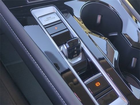 New 2026 Volkswagen Atlas SEL Premium R-Line image 13