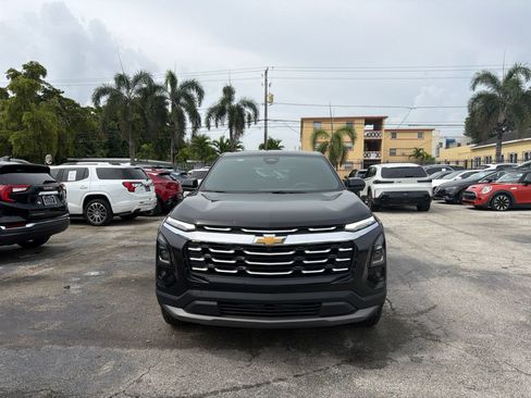 Used 2026 Chevrolet Equinox LT w/ Safety and Technology Package FWD image 2