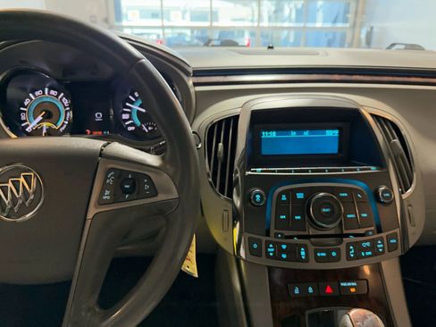 Used 2012 Buick LaCrosse image 25