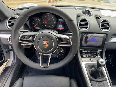 New 2025 Porsche 718 Cayman image 25
