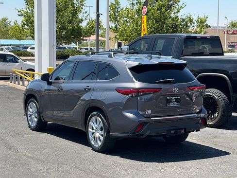 Used 2021 Toyota Highlander Limited FWD image 47