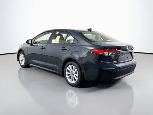 Used 2026 Toyota Corolla LE w/ LE Premium Package AWD/4WD image 6