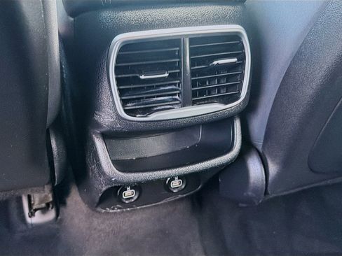 Used 2019 Hyundai Santa Fe SE FWD image 22