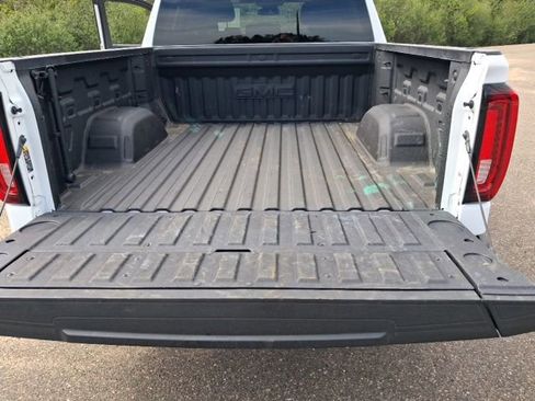 Used 2023 GMC Sierra 1500 SLT w/ SLT Convenience Package AWD/4WD image 25