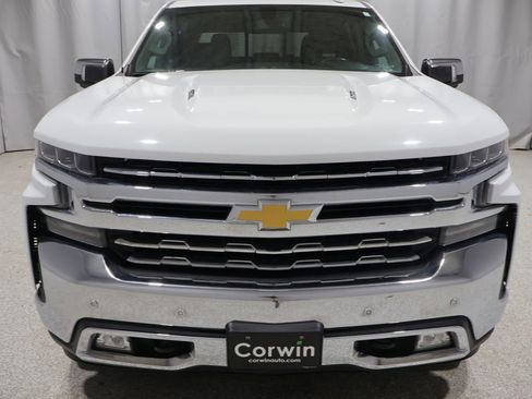 Used 2021 Chevrolet Silverado 1500 LTZ w/ Z71 Off-Road Package AWD/4WD image 9