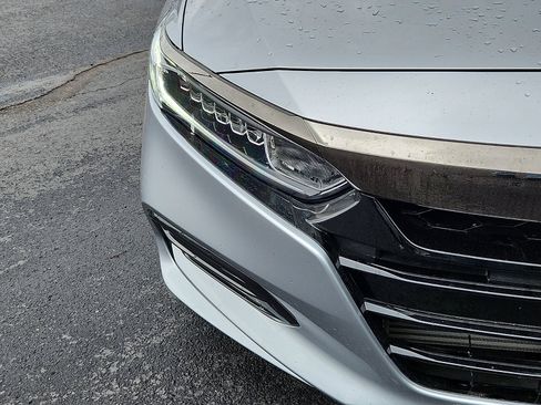 Used 2020 Honda Accord Sport image 9
