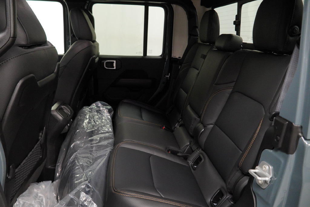 New 2026 Jeep Gladiator Mojave AWD/4WD image 17