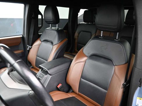 Used 2023 Ford Bronco Outer Banks AWD/4WD image 5