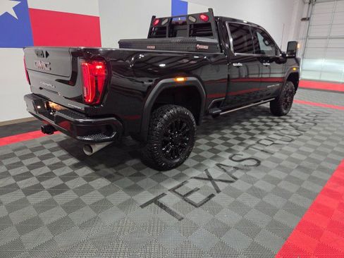 Used 2021 GMC Sierra 2500 Denali w/ Denali Black Diamond Edition image 25