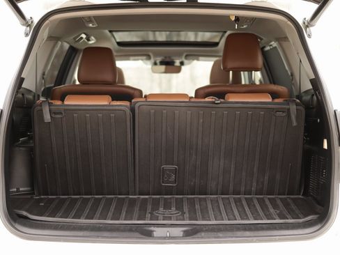 Used 2019 Toyota Highlander Limited Platinum image 34