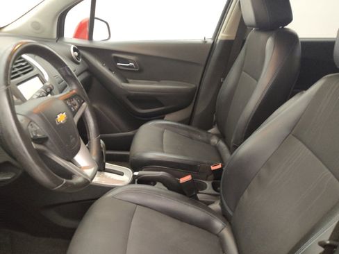 Used 2016 Chevrolet Trax LT w/ LT Convenience Package FWD image 17