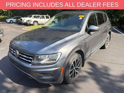 Used 2021 Volkswagen Tiguan SE AWD/4WD image 3