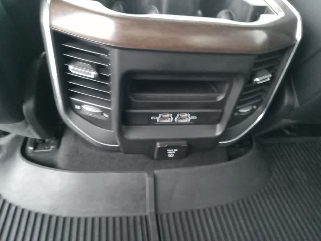 Used 2021 RAM 1500 Laramie AWD/4WD image 33