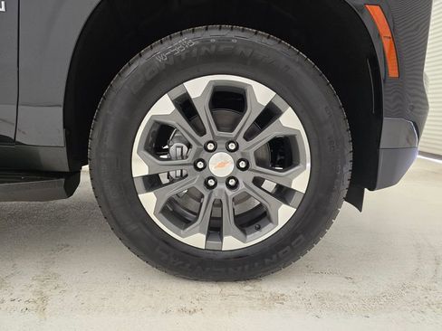 New 2026 Chevrolet Suburban LT w/ Comfort Package image 43