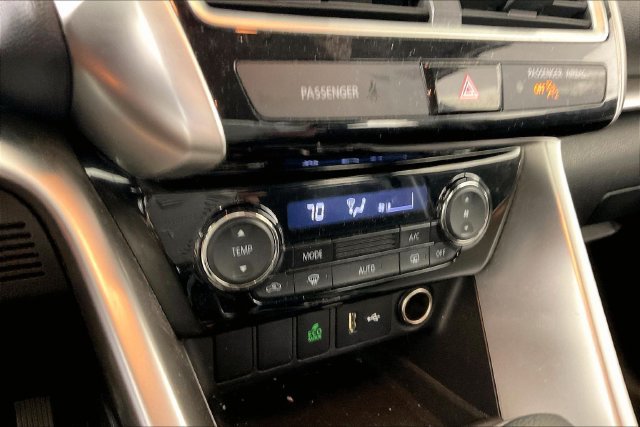 Used 2019 Mitsubishi Eclipse Cross ES AWD/4WD image 9