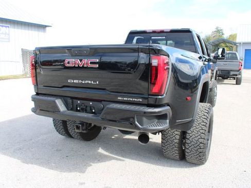 Used 2025 GMC Sierra 3500 Denali w/ Denali Reserve Package image 11