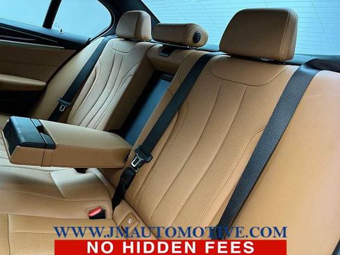 Used 2021 BMW 530i xDrive w/ Premium Package AWD/4WD image 16