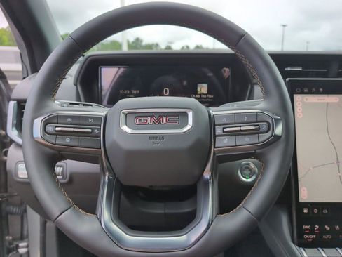 Used 2026 GMC Terrain AT4 w/ Convenience Package III AWD/4WD image 27