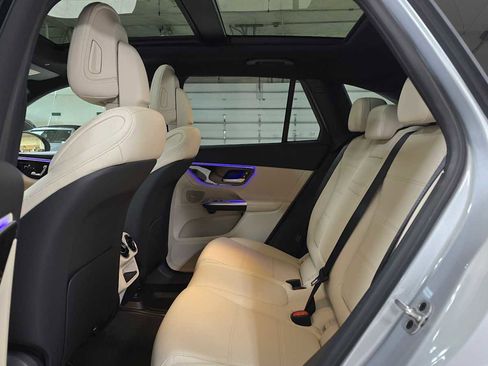 New 2026 Mercedes-Benz GLC 300 4MATIC image 16