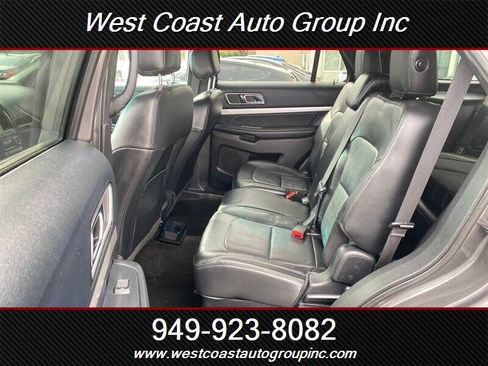Used 2016 Ford Explorer XLT w/ Equipment Group 202A image 9