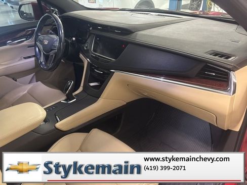Used 2019 Cadillac XT5 Luxury image 42