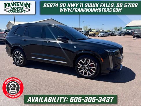 Used 2024 Cadillac XT6 Sport w/ LPO, Floor Liner Package AWD/4WD image 1