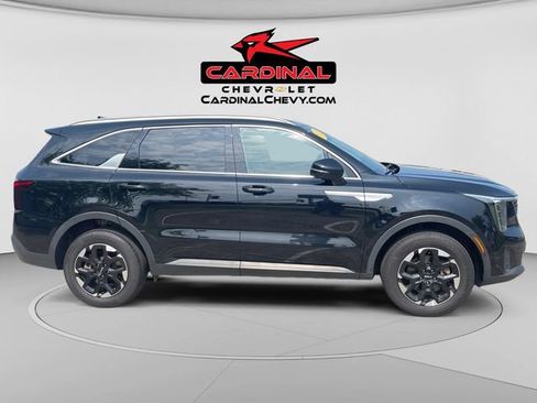 Used 2025 Kia Sorento S w/ Panoramic Sunroof Package AWD/4WD image 2