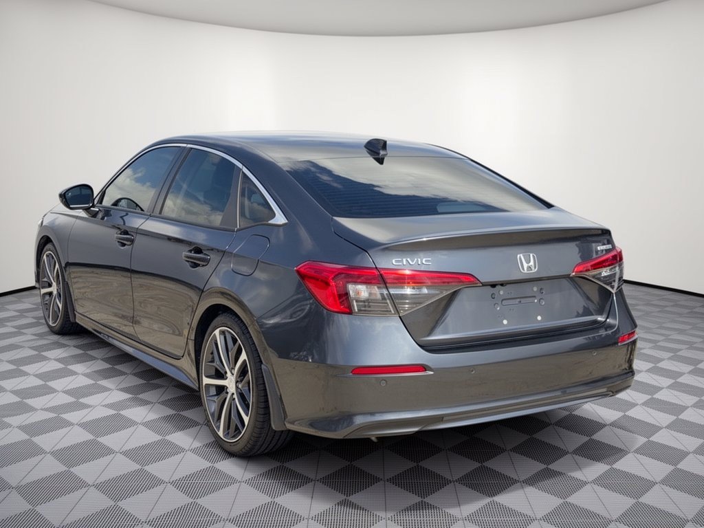 Used 2023 Honda Civic Touring image 3