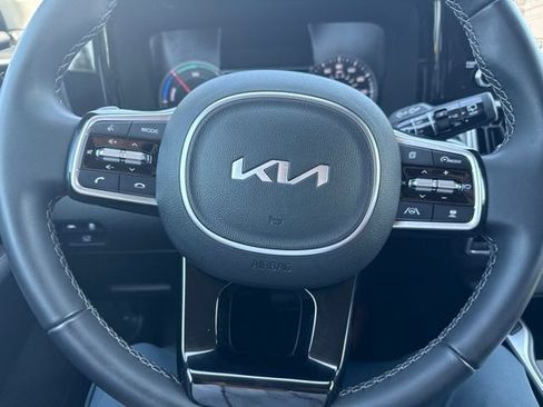 Certified 2023 Kia Sorento EX AWD/4WD image 22
