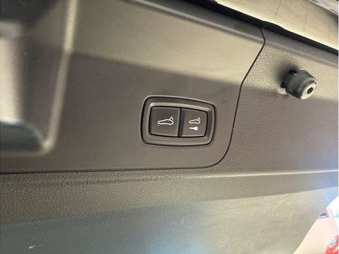 Used 2021 Porsche Panamera image 43