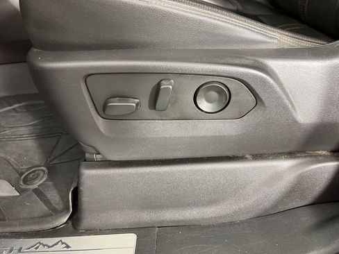 Certified 2023 Chevrolet Silverado 1500 High Country w/ High Country Premium Package image 24