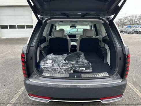 New 2026 Hyundai Palisade Calligraphy image 4