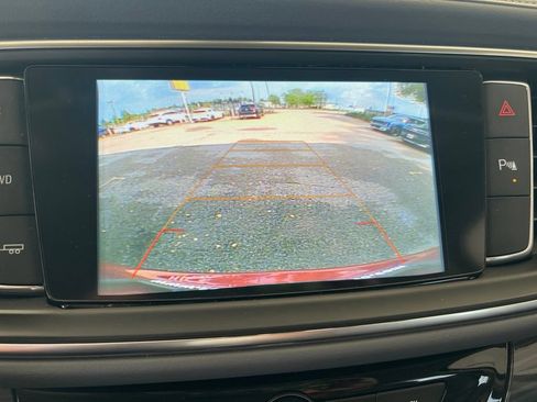 Used 2018 Buick Enclave Essence w/ Trailering Package AWD/4WD image 51