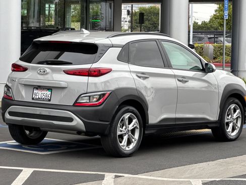 Used 2023 Hyundai Kona SEL FWD image 4