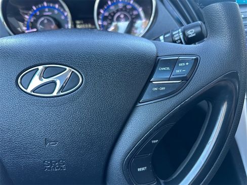 Used 2012 Hyundai Sonata Limited image 23