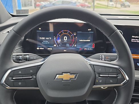 New 2026 Chevrolet Traverse LT image 12