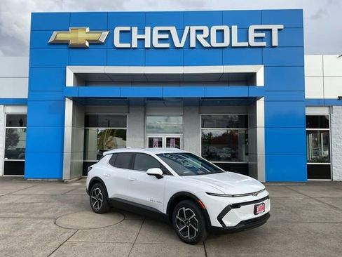 New 2026 Chevrolet Equinox EV LT image 1