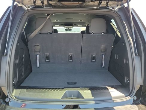 Used 2026 Chevrolet Tahoe LS RWD image 25