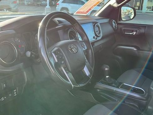 Used 2021 Toyota Tacoma TRD Sport image 16