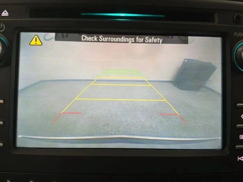 Used 2017 Chevrolet Traverse LT w/ Style and Technology Package FWD image 13