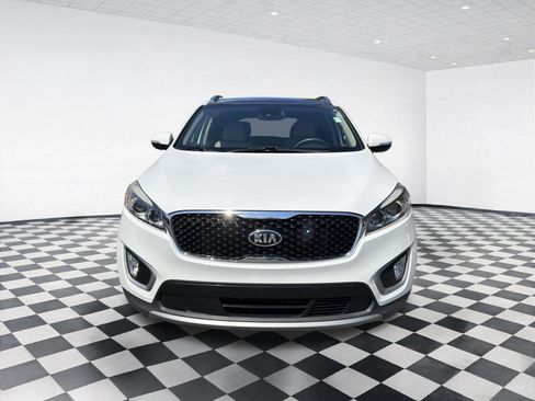 Used 2018 Kia Sorento EX w/ EX Advanced Touring Package FWD image 2