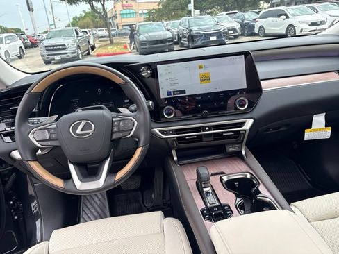 Used 2026 Lexus RX 450h AWD w/ Convenience Package image 18