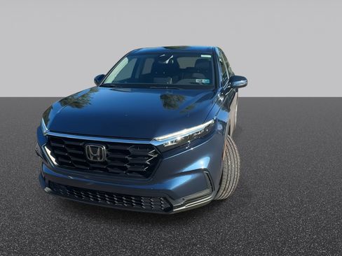 Used 2025 Honda CR-V LX image 4