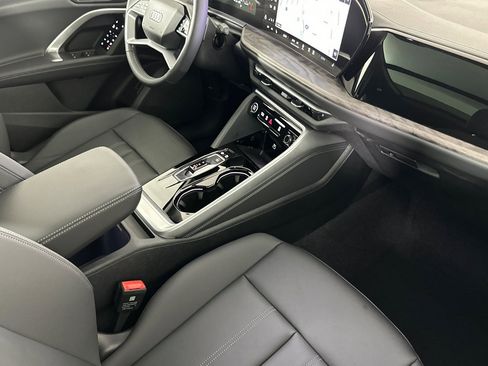 New 2025 Audi Q5 Premium Plus image 15